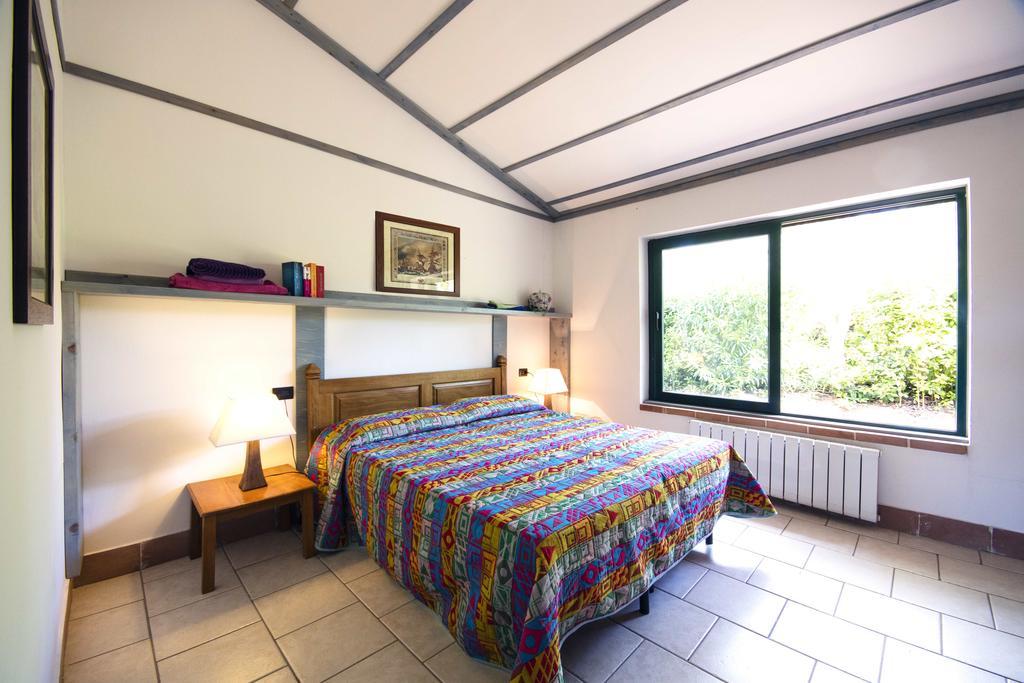 Il Borgo Centro Vacanze Guardistallo Eksteriør billede
