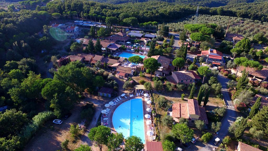 Il Borgo Centro Vacanze Guardistallo Eksteriør billede