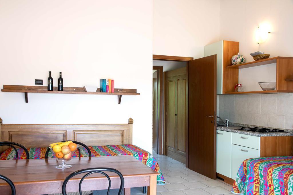 Il Borgo Centro Vacanze Guardistallo Eksteriør billede